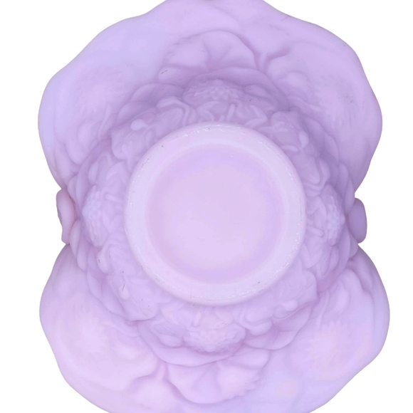 Fenton Lilac Waterlily Basket - Picture 10 of 10